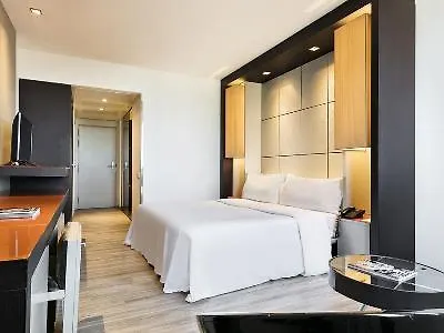 Condal Mar, Affiliated By Melia