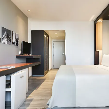 Отель Condal Mar Affiliated By Melia Барселона