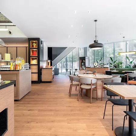 Condal Mar, Affiliated By Melia 4*